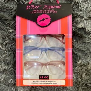 Betsey Johnson readers glasses set